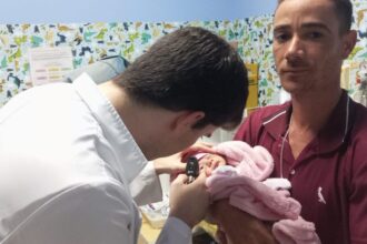 Maternidade Nossa Senhora de Lourdes realiza teste do olhinho para identificar alterações visuais em recém-nascidos