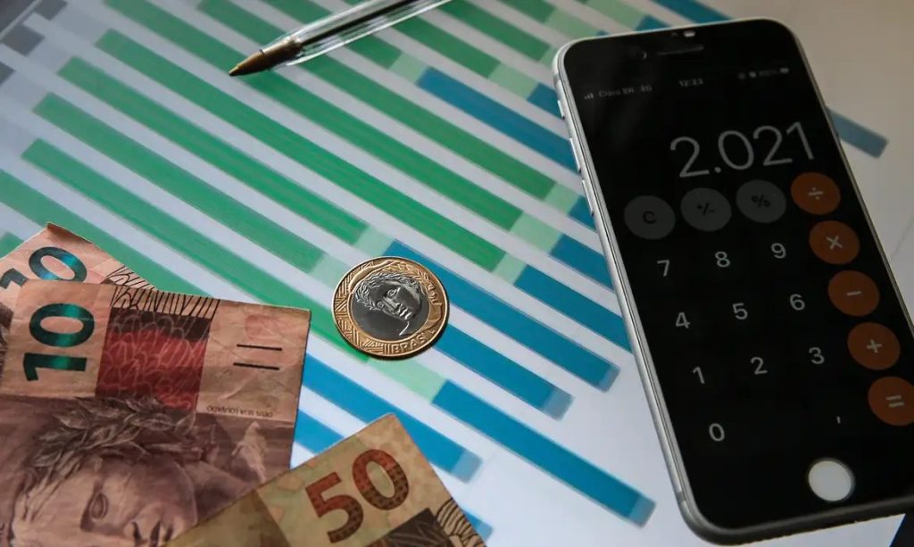 Mercado financeiro reduz projeção da inflação para 5,30%