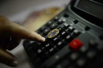 Prévia da inflação oficial fica em 0,06% em julho, diz IBGE