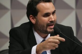 Subsídio de R$ 0,35 ao diesel não será retomado, diz ministro
