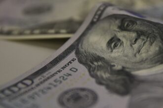 Tarifaço de 25% dos EUA sobre o Brasil começa a valer; saiba mais
