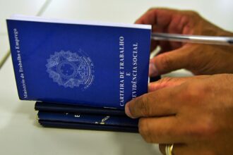 Brasil cria 58,5 mil postos de trabalho em julho, aponta Caged