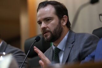 Durigan pretende mediar negociação do Rio com BNDES e Banco do Brasil