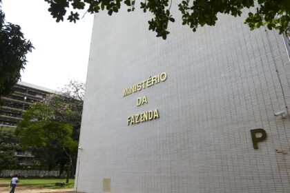 Governo Central tem superávit de R$ 10,8 bilhões em julho