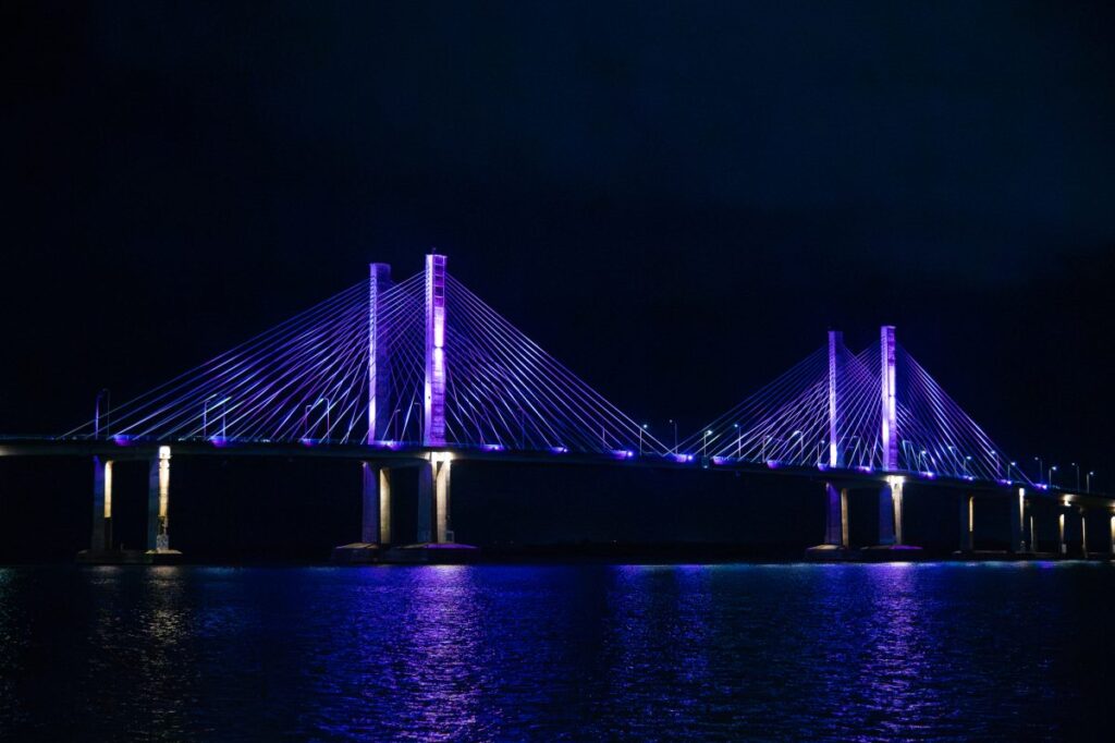 Governo do Estado inaugura nova iluminação cênica da Ponte Construtor João Alves