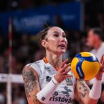 Nova regra da CBV afeta participação de Tifanny na Superliga de vôlei