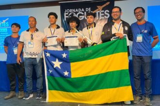 Rede Pública Estadual de Educação conquista 36 medalhas e menção honrosa na Jornada de Foguetes