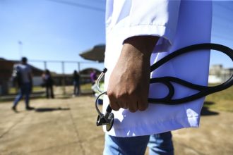 STJ restabelece sanções a cursos de medicina com nota baixa no Enamed