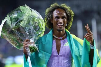 Alison dos Santos conquista o título da Liga Diamante pela 3ª vez