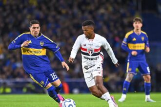 Ex-Palmeiras marca e São Paulo perde do Boca Juniors na Sul-Americana