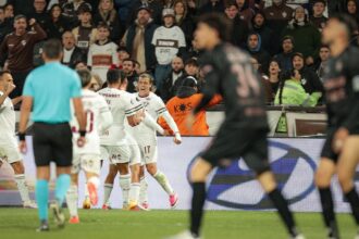 Fluminense leva susto, mas é 1º classificado à semi da Libertadores