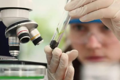 Imersão científica leva alunas e professoras a centros tecnológicos