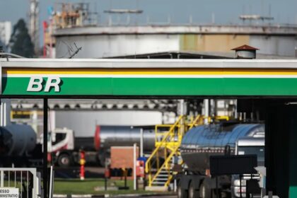 Petrobras aumenta diesel, mas subsídio mantém valor final; entenda