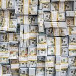 Dólar fecha acima de R$ 5,22 em dia de mal-estar global