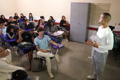Enem 2026: inscrito automaticamente deve escolher idioma da prova