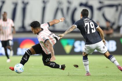 Remo volta a vencer após 12 jogos e complica Botafogo no Brasileirão